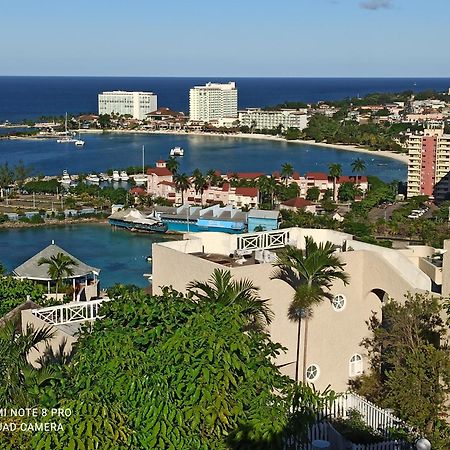 Columbus Heights Apt 26 F Ocho Rios Zimmer foto